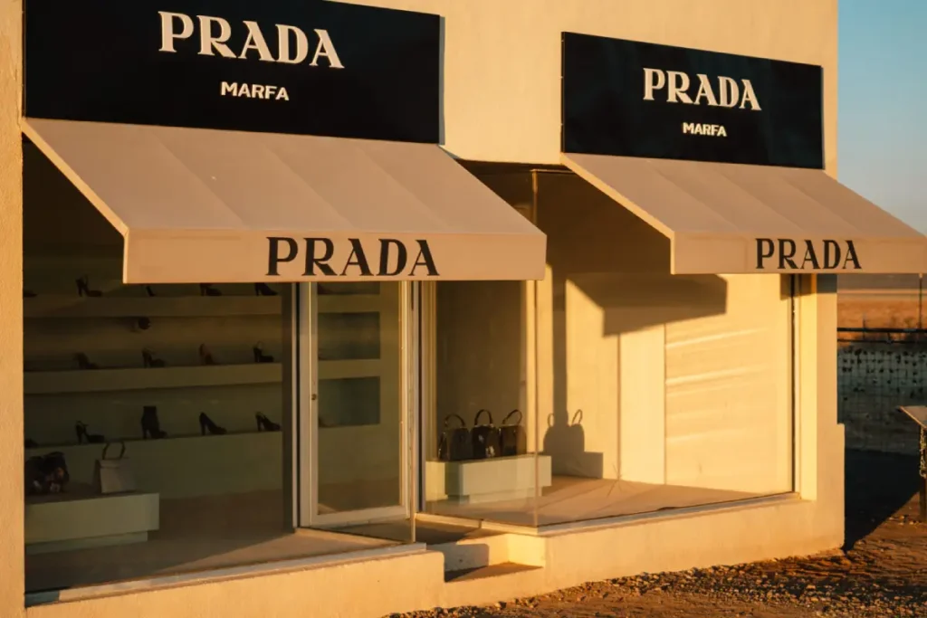 Prada-Marfa-at-sunrise-Valentine-Texas